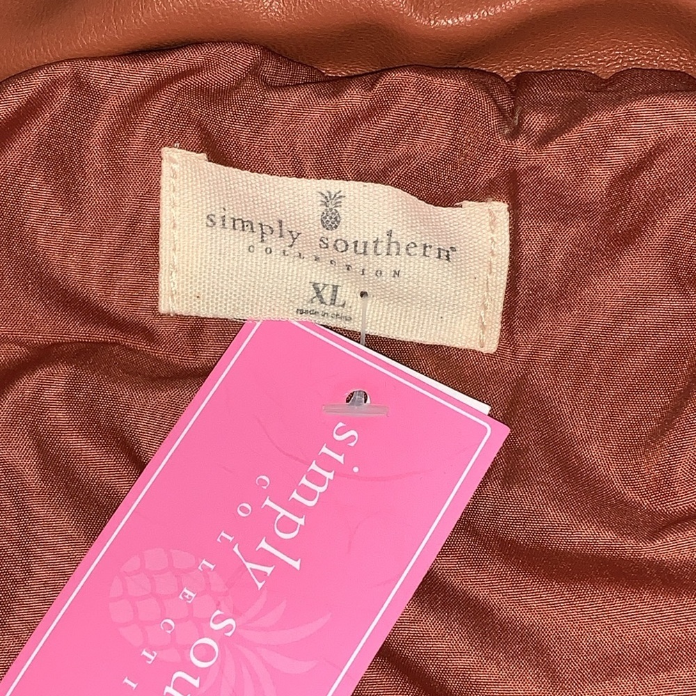 Simply Southern Camel Vegan Leather Puffer Vest Size XL NWT - Picture 7 of 10